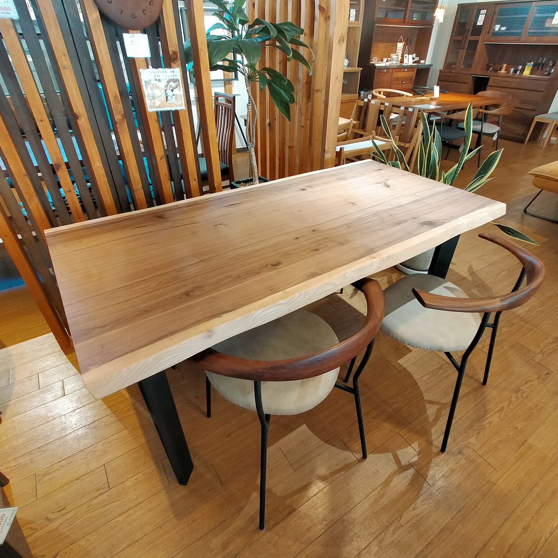 ダイニングテーブル ビルズ - Outlet ism. | 滋賀・草津・アウトレット